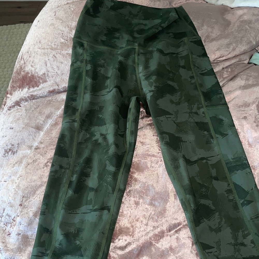 Army green camo leggings
